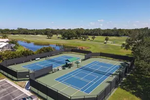 421 Pinewood Lake Dr, Venice, FL 34285 - Photo 64