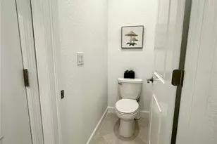 8752 St Kitts Cir, Englewood, FL 34224 - Photo 10