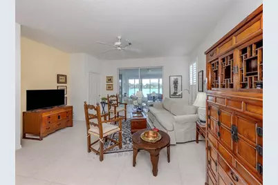 4123 Cascade Falls Drive, Sarasota, FL 34243 - Photo 12