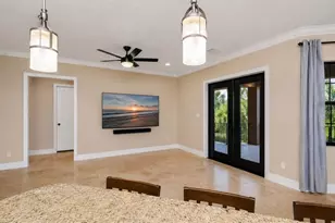 612 Barcelona Ave, Venice, FL 34285 - Photo 10