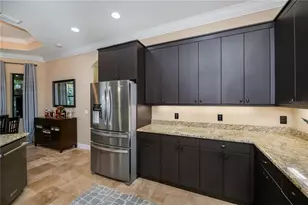 612 Barcelona Ave, Venice, FL 34285 - Photo 8