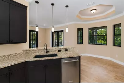 612 Barcelona Avenue, Venice, FL 34285 - Photo 6