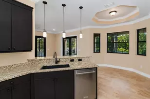 612 Barcelona Ave, Venice, FL 34285 - Photo 6