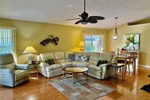 714 Harrington Lake Dr S, Venice, FL 34293 - Photo 2