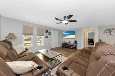 8120 Lombra Avenue, North Port, FL 34287 - Photo 10