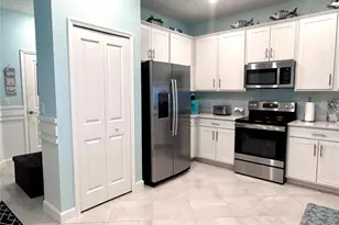 8746 St Kitts Cir, Englewood, FL 34224 - Photo 4