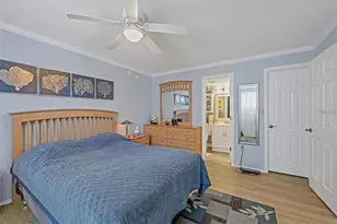 460 Base Ave E, Venice, FL 34285 - Photo 10