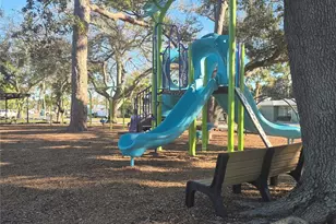 1210 Laurel Ave, Venice, FL 34285 - Photo 20