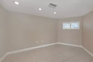 1243 Pine Needle Rd, Venice, FL 34285 - Photo 18