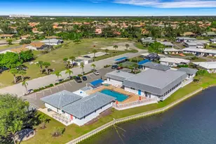 402 Circlewood Dr, Venice, FL 34293 - Photo 54