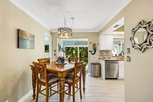 402 Circlewood Dr, Venice, FL 34293 - Photo 10