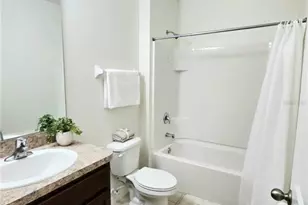 12021 Gillingham Harbor Ln, Gibsonton, FL 33534 - Photo 46