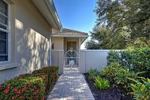 1275 Berkshire Cir, Venice, FL 34292 - Photo 4
