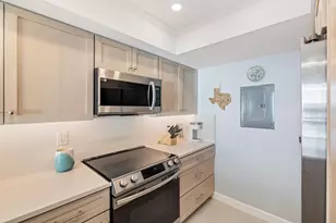 627 Alhambra Rd, Venice, FL 34285 - Photo 12