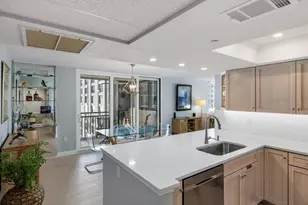 627 Alhambra Rd, Venice, FL 34285 - Photo 10