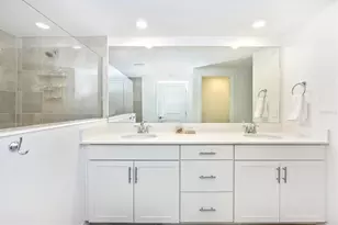 17775 Boracay Ct, Venice, FL 34293 - Photo 34