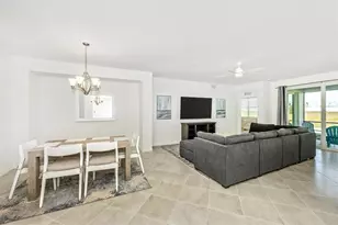 17775 Boracay Ct, Venice, FL 34293 - Photo 6