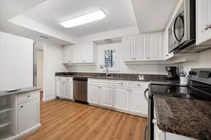 822 Capri Isles Blvd, Venice, FL 34292 - Photo 18