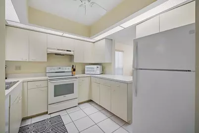 880 Bird Bay Drive W #106, Venice, FL 34285 - Photo 6