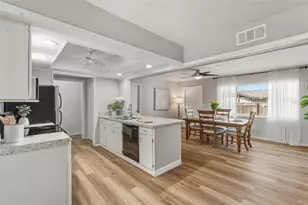 930 Royal Rd, Venice, FL 34293 - Photo 12