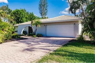 904 S Doral Lane, Venice, FL 34293 - Photo 2