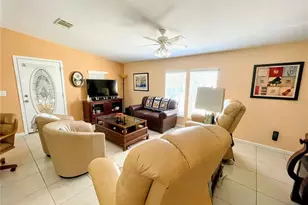 704 Carefree, Venice, FL 34285 - Photo 4
