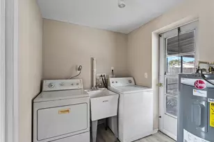 810 Texas St, Englewood, FL 34223 - Photo 22