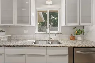 2532 Siesta Drive, Sarasota, FL 34239 - Photo 18