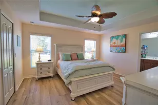 12444 Shimmering Oak Cir, Venice, FL 34293 - Photo 16