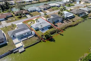 2359 Bal Harbour Dr, Venice, FL 34293 - Photo 4