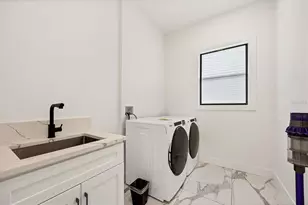 177 Medalist Rd, Rotonda West, FL 33947 - Photo 34