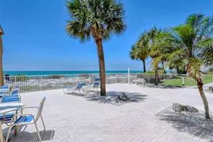 633 Alhambra Rd, Venice, FL 34285 - Photo 8