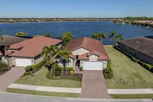 244 Maraviya Blvd, Nokomis, FL 34275 - Photo 2