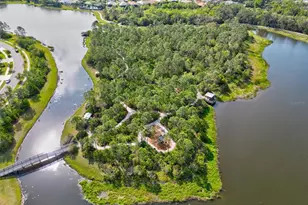 21605 Avon Park Ct, Venice, FL 34293 - Photo 54