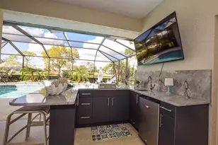 429 Tremingham Way, Venice, FL 34293 - Photo 38