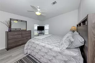 270 Captains Ct, North Port, FL 34287 - Photo 22