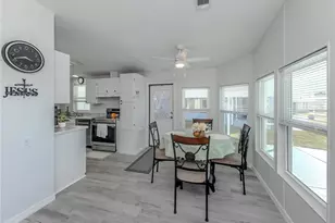 270 Captains Ct, North Port, FL 34287 - Photo 14