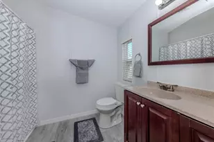 270 Captains Ct, North Port, FL 34287 - Photo 24