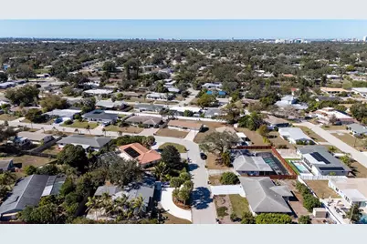 2622 Bigelow Drive, Sarasota, FL 34239 - Photo 44