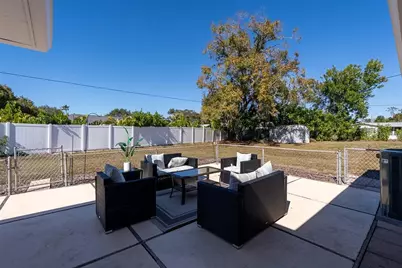 2622 Bigelow Drive, Sarasota, FL 34239 - Photo 32