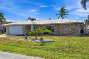 133 Colonial St SE, Port Charlotte, FL 33952 - Photo 2