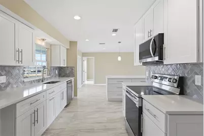 133 Colonial Street SE, Port Charlotte, FL 33952 - Photo 14