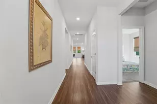 476 Firebush Dr, Nokomis, FL 34275 - Photo 2