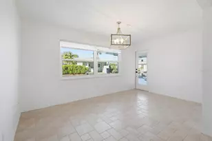 1023 Beach Manor Cir, Venice, FL 34285 - Photo 22