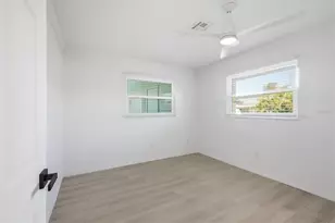 1023 Beach Manor Cir, Venice, FL 34285 - Photo 28