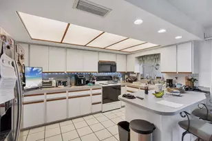 5313 San Juan Dr, Sarasota, FL 34235 - Photo 6