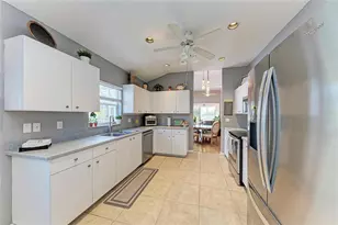 3907 Alamanda Dr, Sarasota, FL 34238 - Photo 12