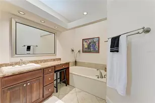 3907 Alamanda Dr, Sarasota, FL 34238 - Photo 28