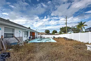 11010 Greenway Ave, Englewood, FL 34224 - Photo 4