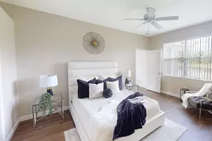 11504 Dancing River Dr, Venice, FL 34292 - Photo 14